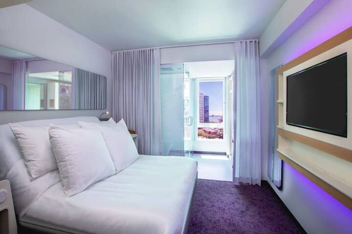 Room 18 of 49